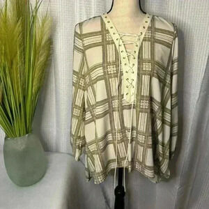 Ariella Small Women’s Long Sleeve Tunic Top Plaid Lace Closure Blouse